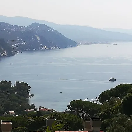 Portofino Est דירה